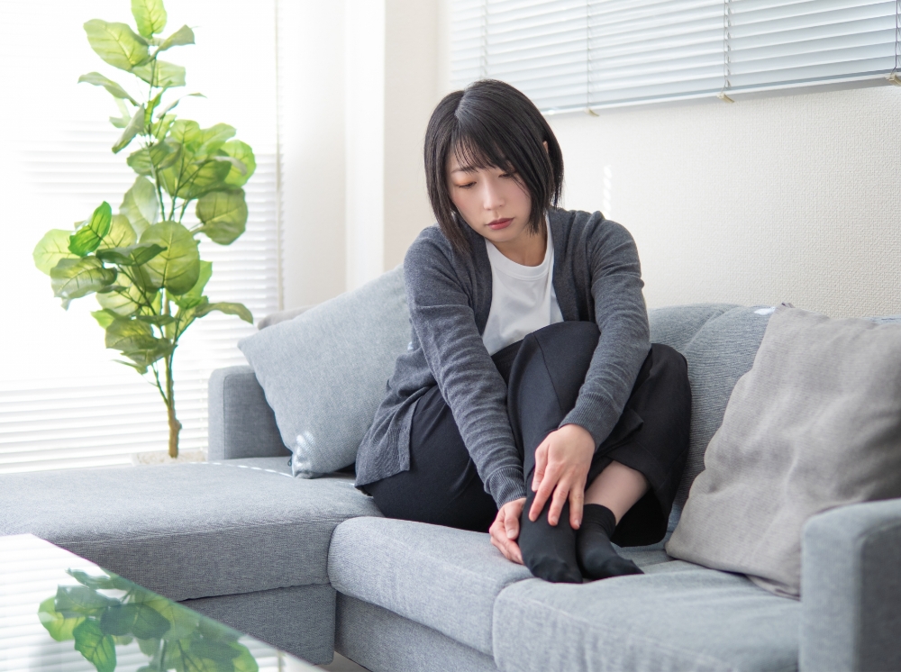 足の冷え・むくみに悩む女性